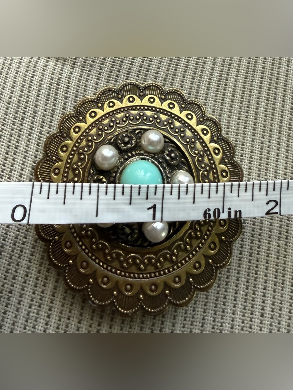 Brass-Tone w/Turquoise Color Cabochon & faux Pearl accents vintage ornate Brooch - Picture 8 of 8